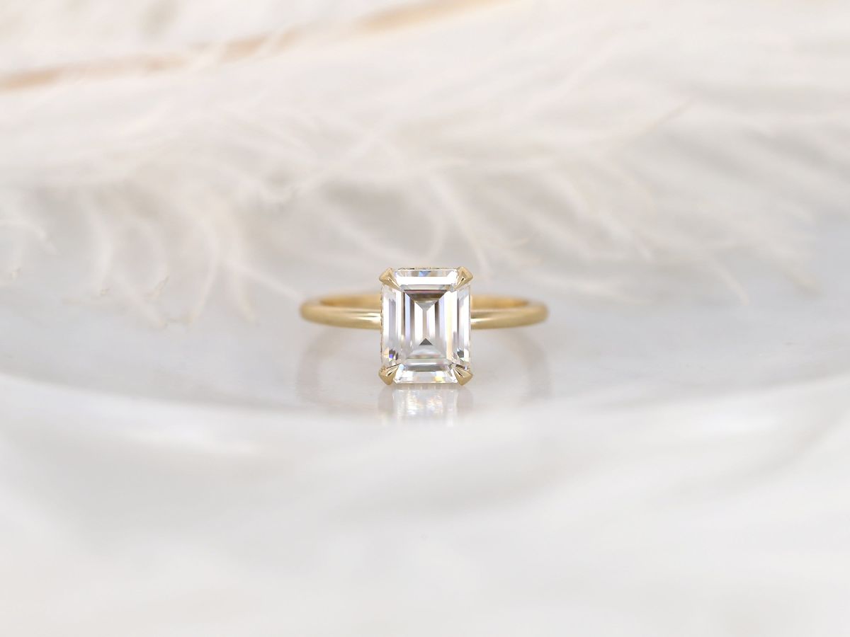 Stunning 2.60 CT Emerald Moissanite Engagement Ring with Hidden Halo Design 1